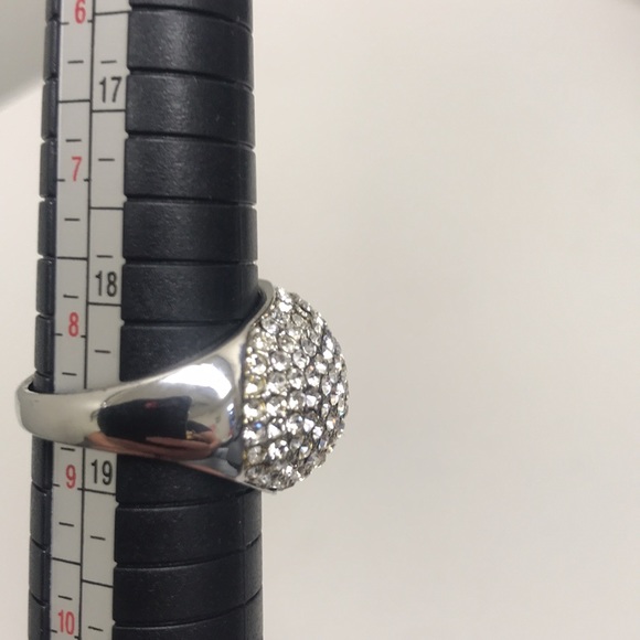 Gorgeous crystal cocktail ring - Picture 5 of 6